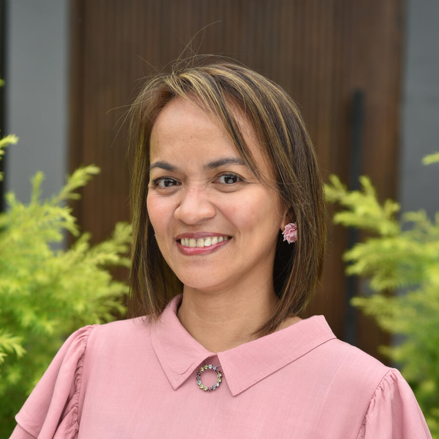 Windie Odiaz leads the weekly face-to-face Laro't Likha Club sessions with Pinoy games, flag ceremony, and Riches as well as the Pugon Baking Club. A cheerful homeschool mom to Nadine, she brings 7 years of experience and energy.